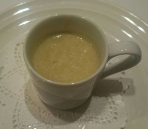 下仁田ネギのクリームスープ ネギの甘味がスープに溶け込んでいる。